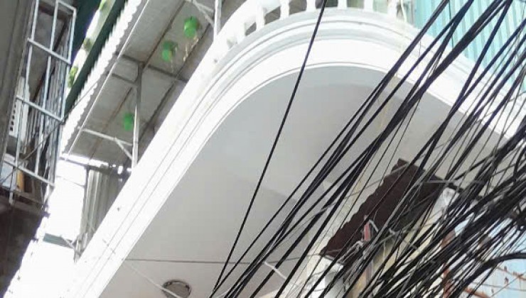 Cho thuê MBKD phố Trần Quý Cáp - Đống Đa. Diện tích 60m2, mặt tiền 4 mét- 1 tầng - giá 12 triệu